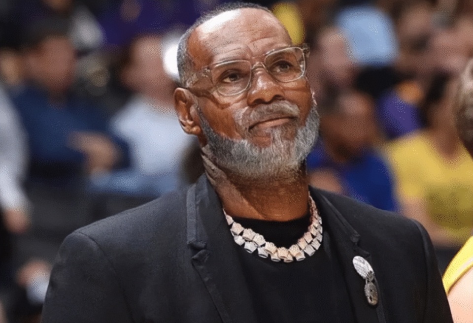 vj, nGoPo, 年长的MV vj, nGoPo, 年长的MV