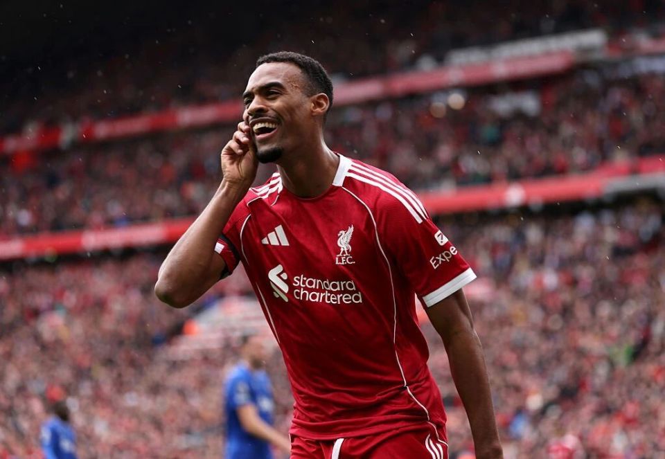 怎能不爱 怎能不爱