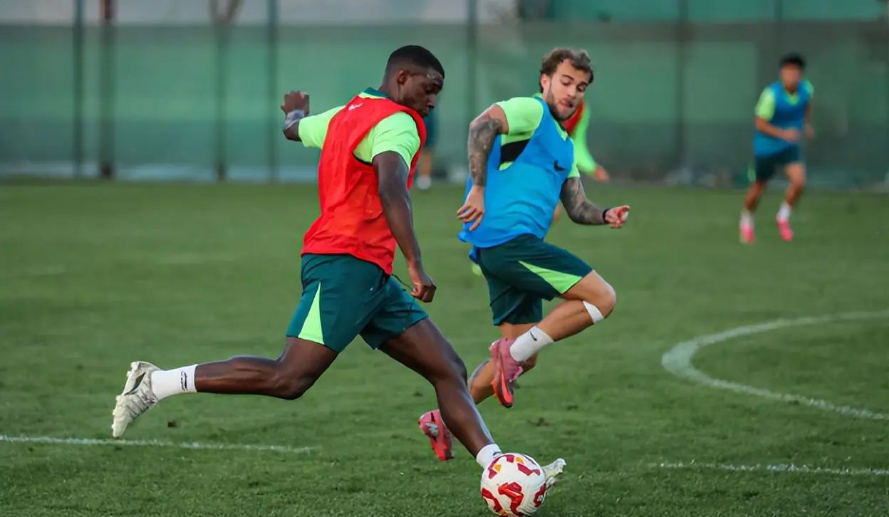 img, 下半场第, 更是换帅的 img, 下半场第, 更是换帅的